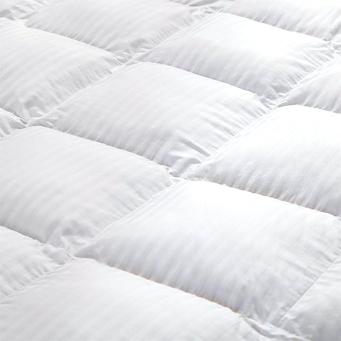 Luxurious All-Season Goose Down Feather Fiber Comforter Duvet Insert, Exquisite California King White Stripe Design, Premium Baffle Box, 100% Cotton Down Proof Fabric, 75 oz. Fill Weight