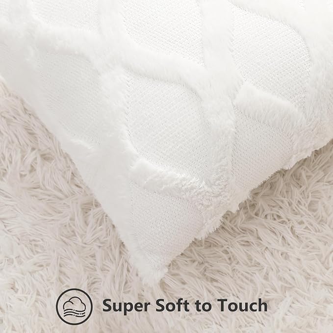 decorUhome Throw Pillow Covers 22x22 Inch Set of 2, Soft Plush Faux Fur Wool Cream White Couch Pillow Covers, Decorative Neutral Pillow Cases for Bed Sofa Living Room Home Decor