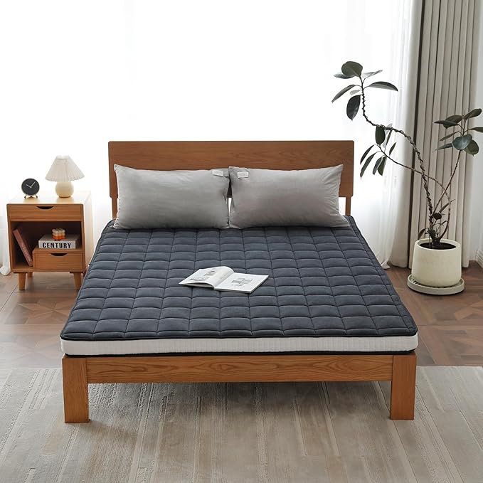 Welnow Japanese Futon Floor Mattress, Twin Size Thick Tatami Mat Portable & Foldable Roll Up Floor Bed Mattress with Storage Bag, Sleeping Pad for Adults, Dorm, Guest Bed, Camping and Travel, Black