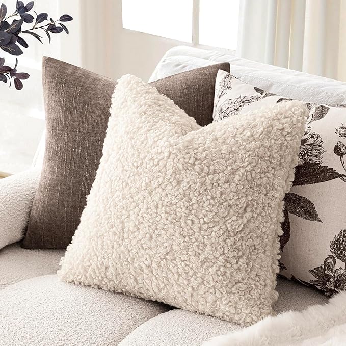 Foindtower 2 Pieces 24x24 Inch Cream Beige, Faux Fur Throw Pillow Cover Accent Sherpa Furry Pillow Covers Fuzzy Soft Pillowcases Cozy Sheepskin Decorative Fleece Cushion Case for Bed Couch Living Room