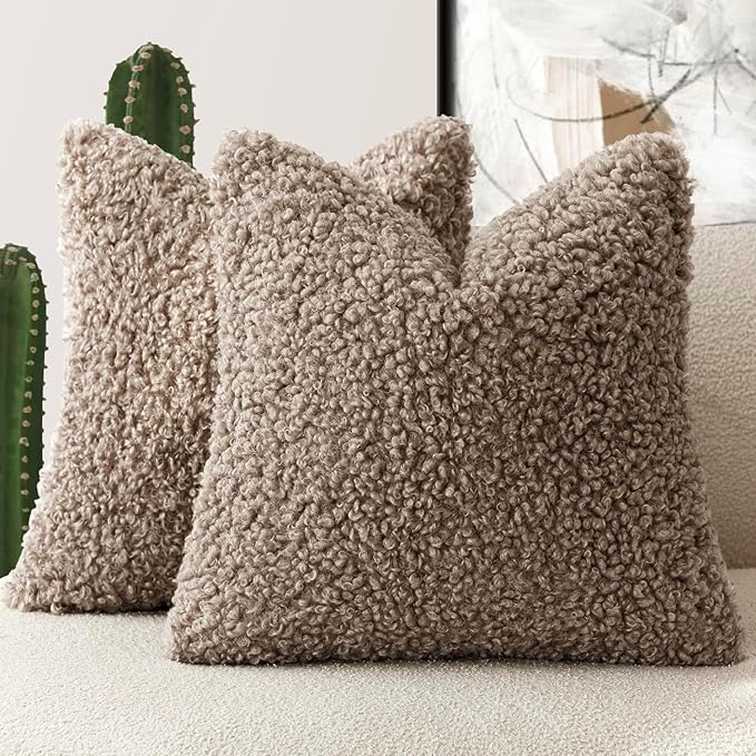 Foindtower 2 Pieces 24x24 Inch Khaki, Faux Fur Throw Pillow Cover Accent Sherpa Pillow Fuzzy Soft Pillowcases Sheepskin Decorative Fleece Cushion Case for Bed Couch Living Room
