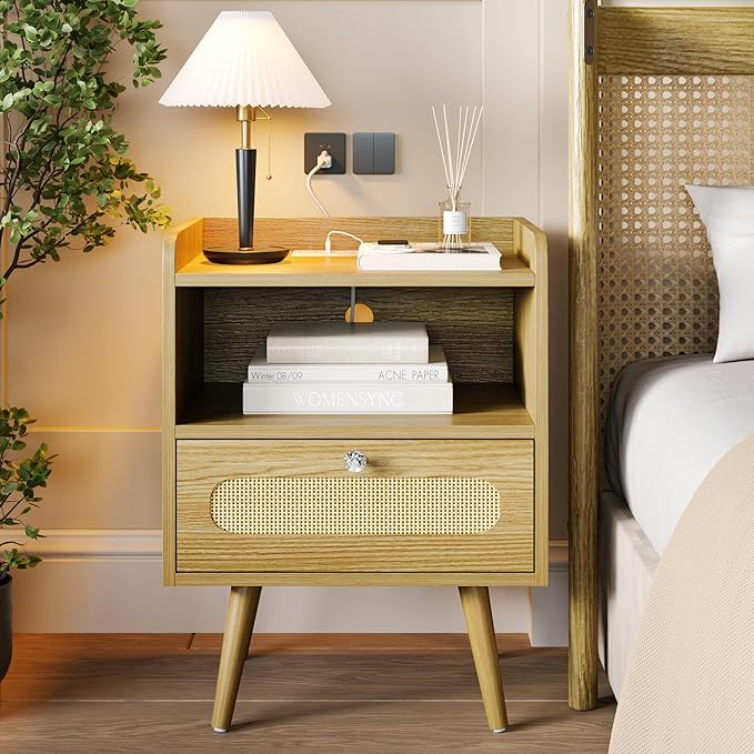 End Table Set of 2 with Charging Station, Diamond Décor Nightstands Set of 2, Bedside Table Set of 2 with Solid Wood Legs, Light Oak