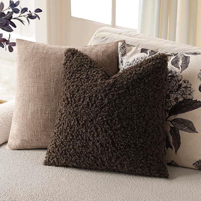 Foindtower 2 Pieces 20x20 Inch Dark Brown, Faux Fur Throw Pillow Cover Accent Sherpa Furry Pillow Covers Fuzzy Soft Pillowcases Cozy Sheepskin Decorative Fleece Cushion Case for Bed Couch Living Room