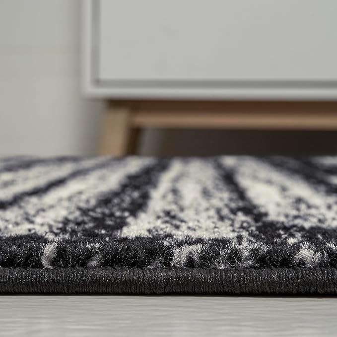 JONATHAN Y Khalil Modern Berber Stripe Black/Cream Indoor Area Rug, 5x8, Contemporary, Bohemian, Easy-Cleaning for Living Room, Bedroom, Kitchen, Pet Friendly, Non-Shedding (MOH207F-5)