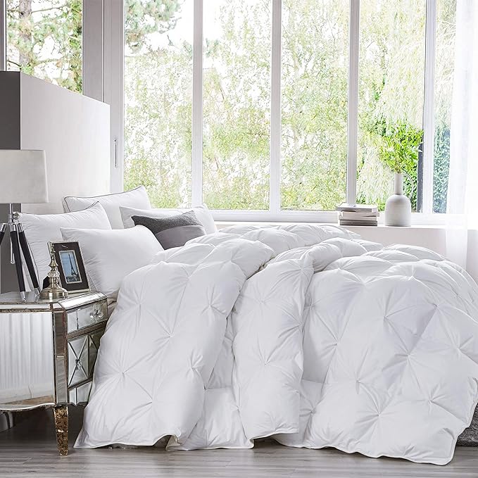 Luxurious All-Season Goose Down Feather Fiber Comforter Twin Size Duvet Insert, Exquisite Pinch Pleat Design, Premium Baffle Box, 100% Egyptian Cotton Cover, 50 oz. Fill Weight, White
