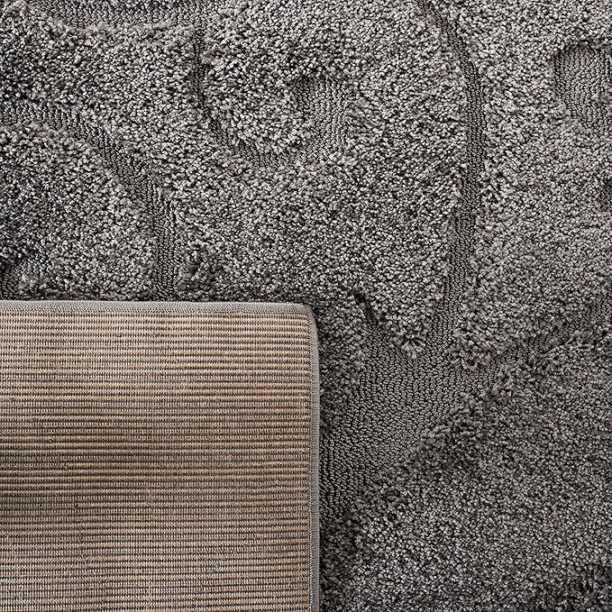 SAFAVIEH Florida Shag Collection Accent Rug - 4' x 6', Grey, Scroll Design, Non-Shedding & Easy Care, 1.2-inch Thick Ideal for High Traffic Areas in Entryway, Living Room, Bedroom (SG455-8013)